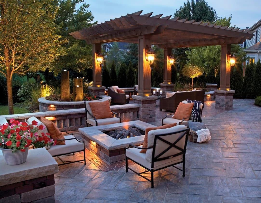 Pergola & patio lighting