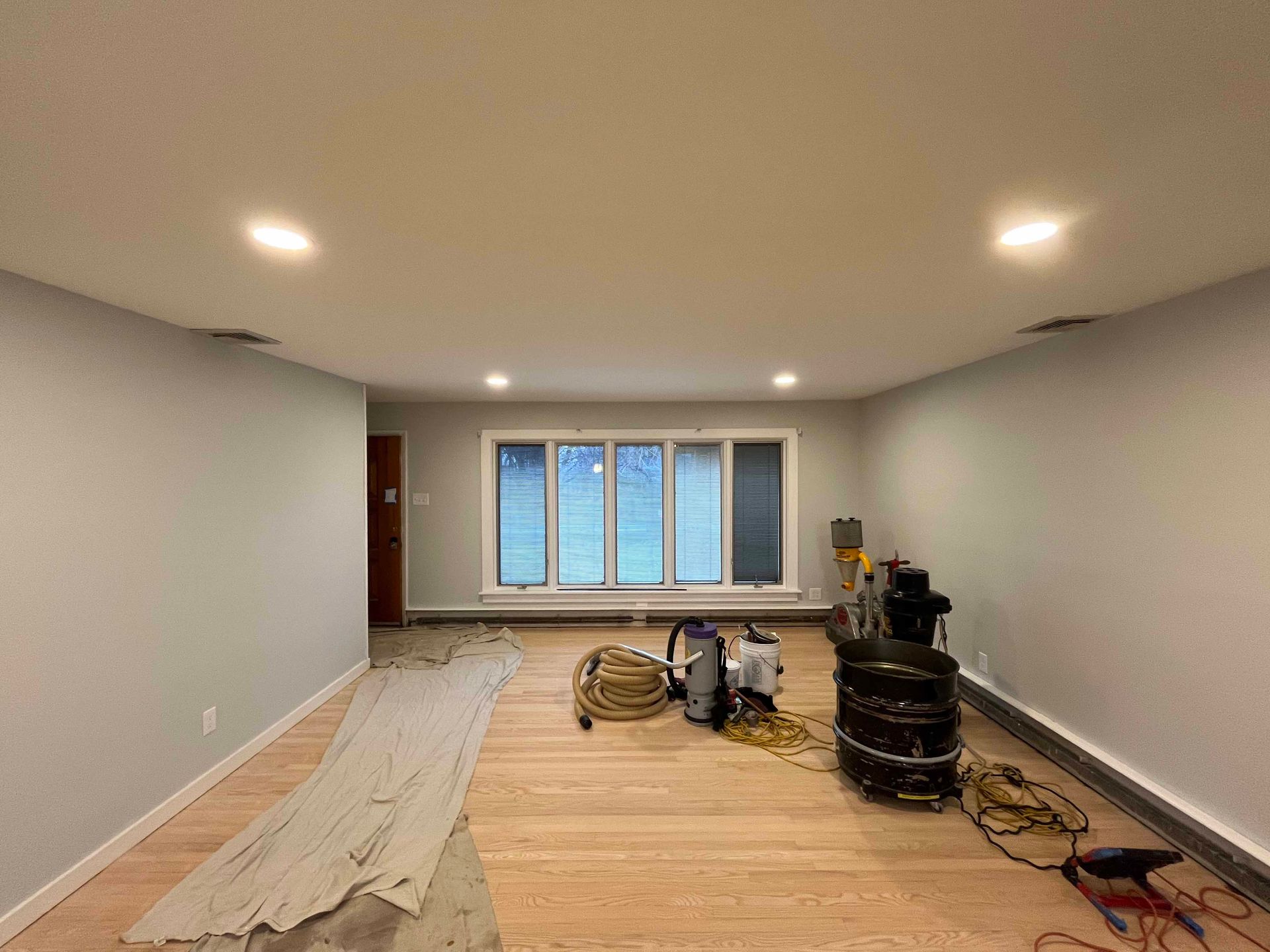 Recessed living-room lighting